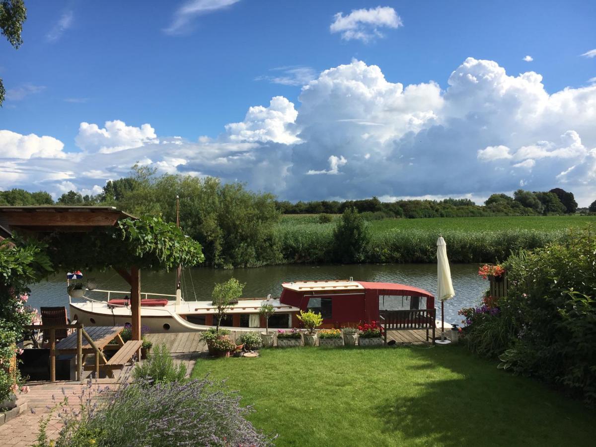 Apartmán Onze Logeerkamer Deil Exteriér fotografie